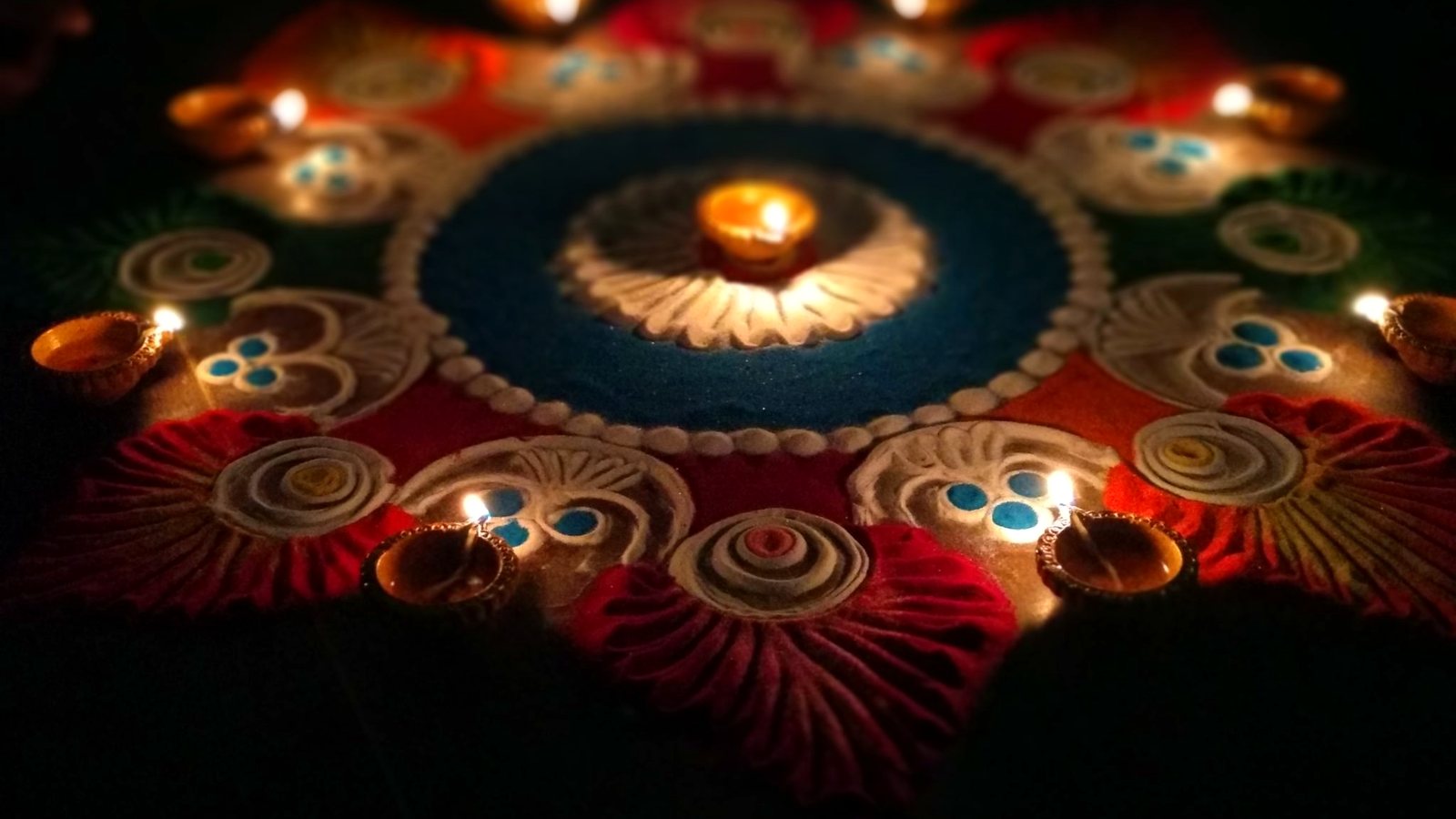 How to host a Diwali party at home