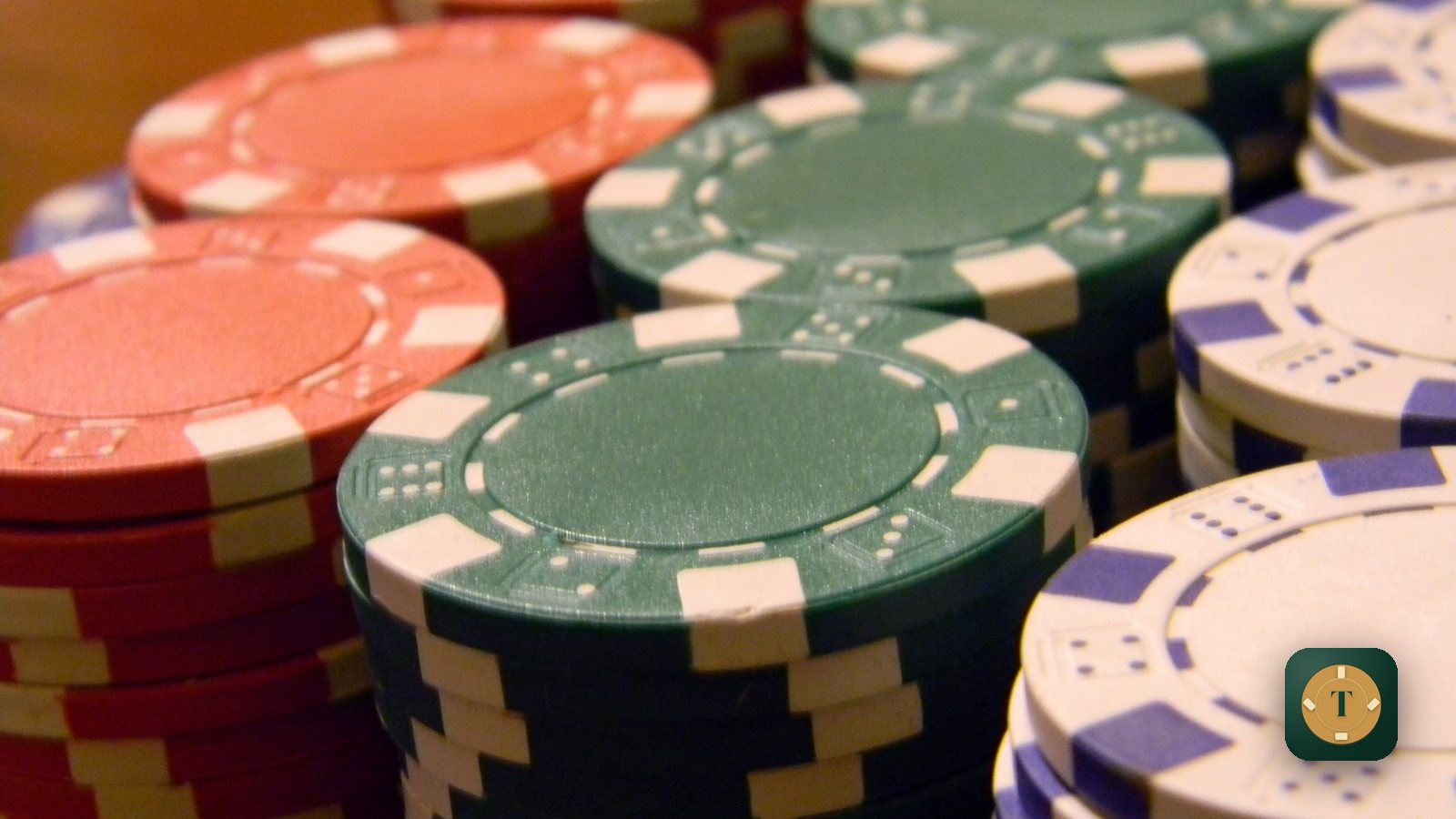 How to settle up money after a poker or card night, fairly and fast